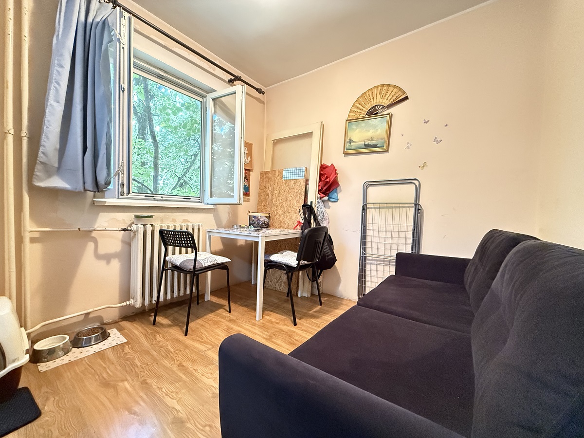 Prodajemo 1 0 stan za renoviranje  40m2  Bana Ivaniša  kod Gradske bolnice 4