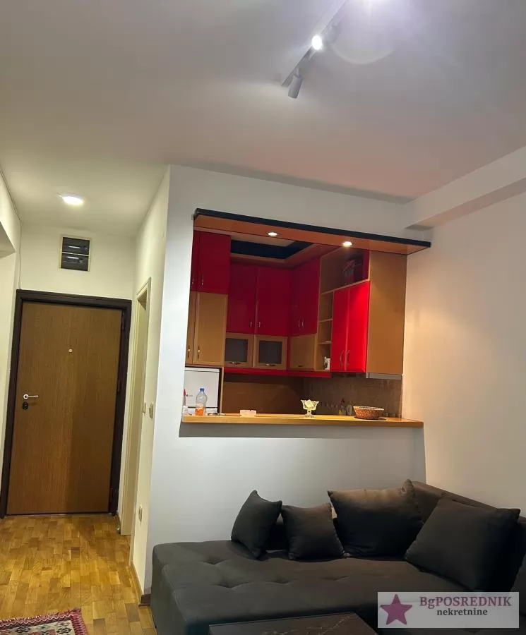 Voždovac, Hotel M, Jovanička, 44m2 3