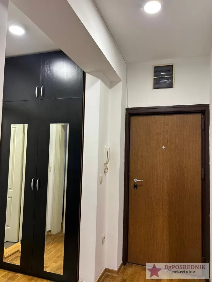 Voždovac, Hotel M, Jovanička, 44m2 6