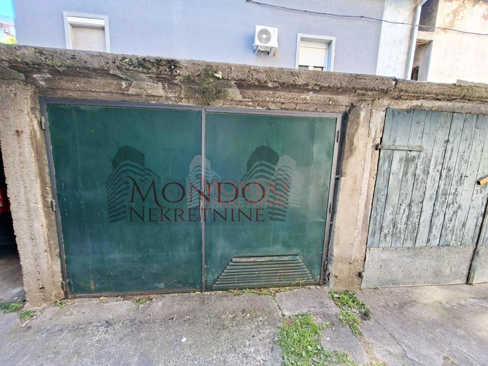 Garža u epicentru NIša 1
