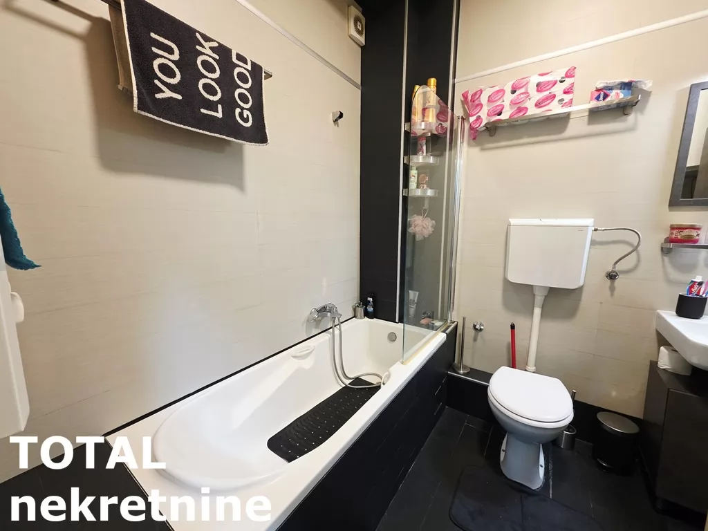 Stan,NOVI SAD,BULEVAR,kv: 70.00, € 200000, ID: 1102778 11