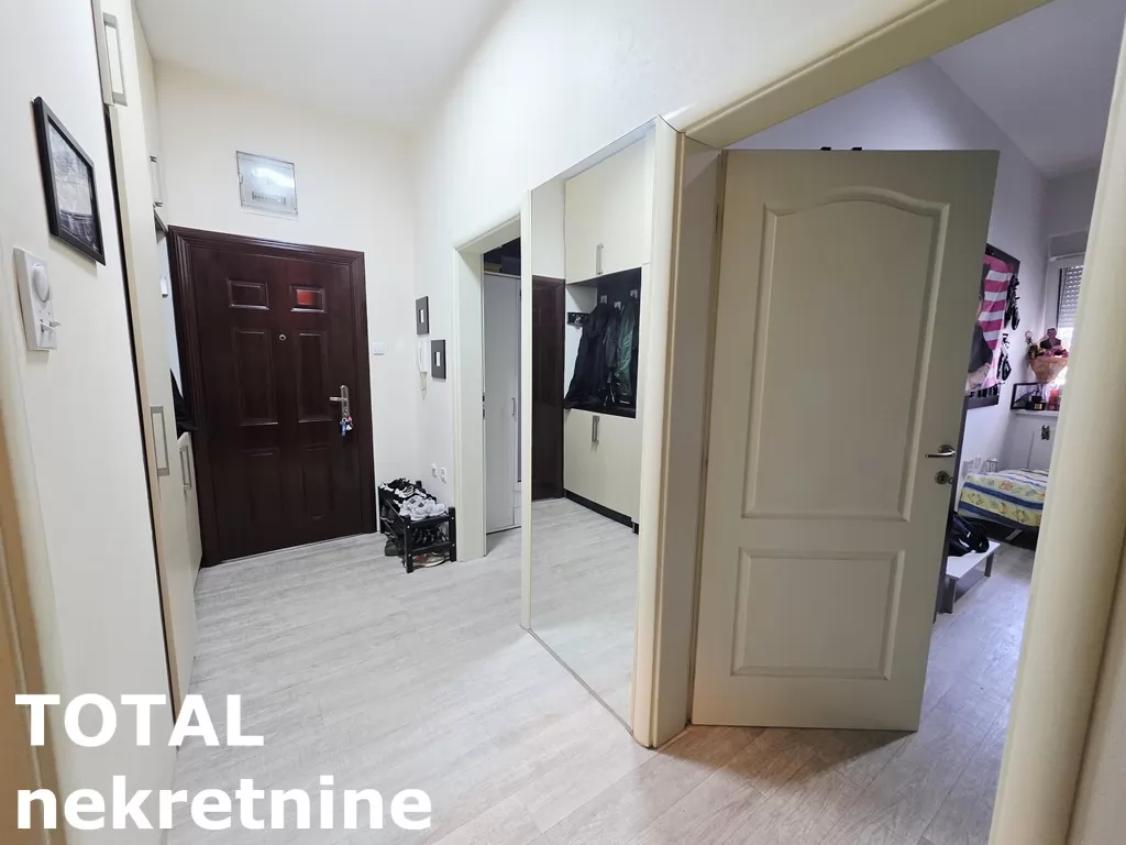 Stan,NOVI SAD,BULEVAR,kv: 70.00, € 200000, ID: 1102778 13