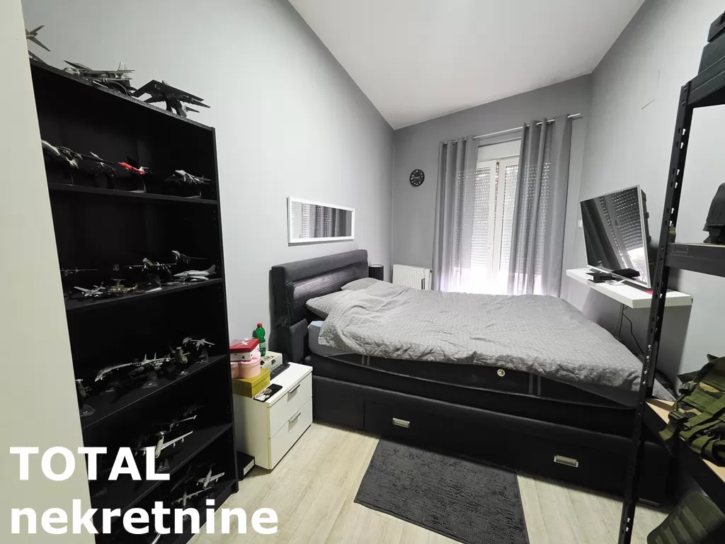 Stan,NOVI SAD,BULEVAR,kv: 70.00, € 200000, ID: 1102778 7