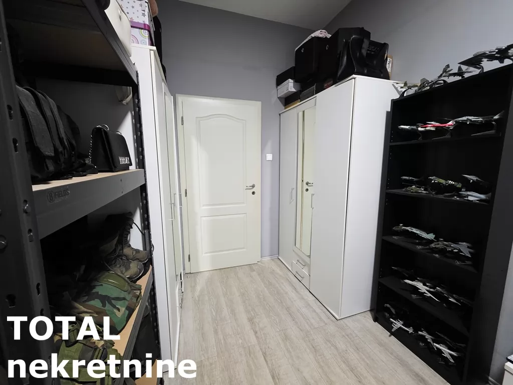 Stan,NOVI SAD,BULEVAR,kv: 70.00, € 200000, ID: 1102778 8