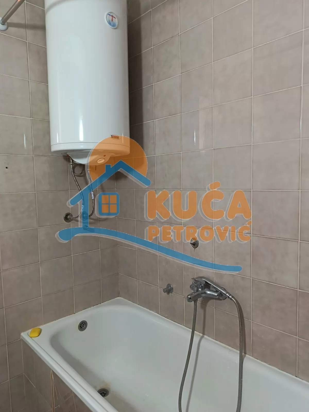 Trosoban stan, 90 m2, Pantelej, Milana Blagojevića ID: i-016775 7