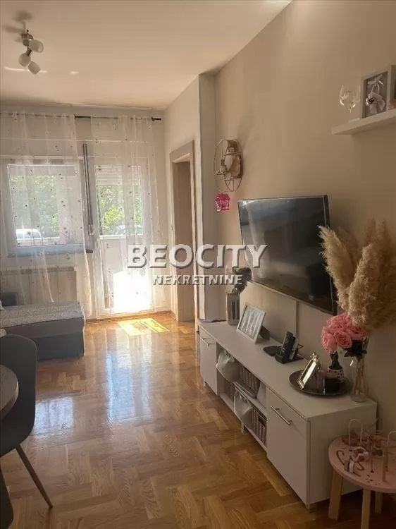 Dvosoban stan, 45 m2, Ledine, Stevana Jakovljevića ID: 133142 2