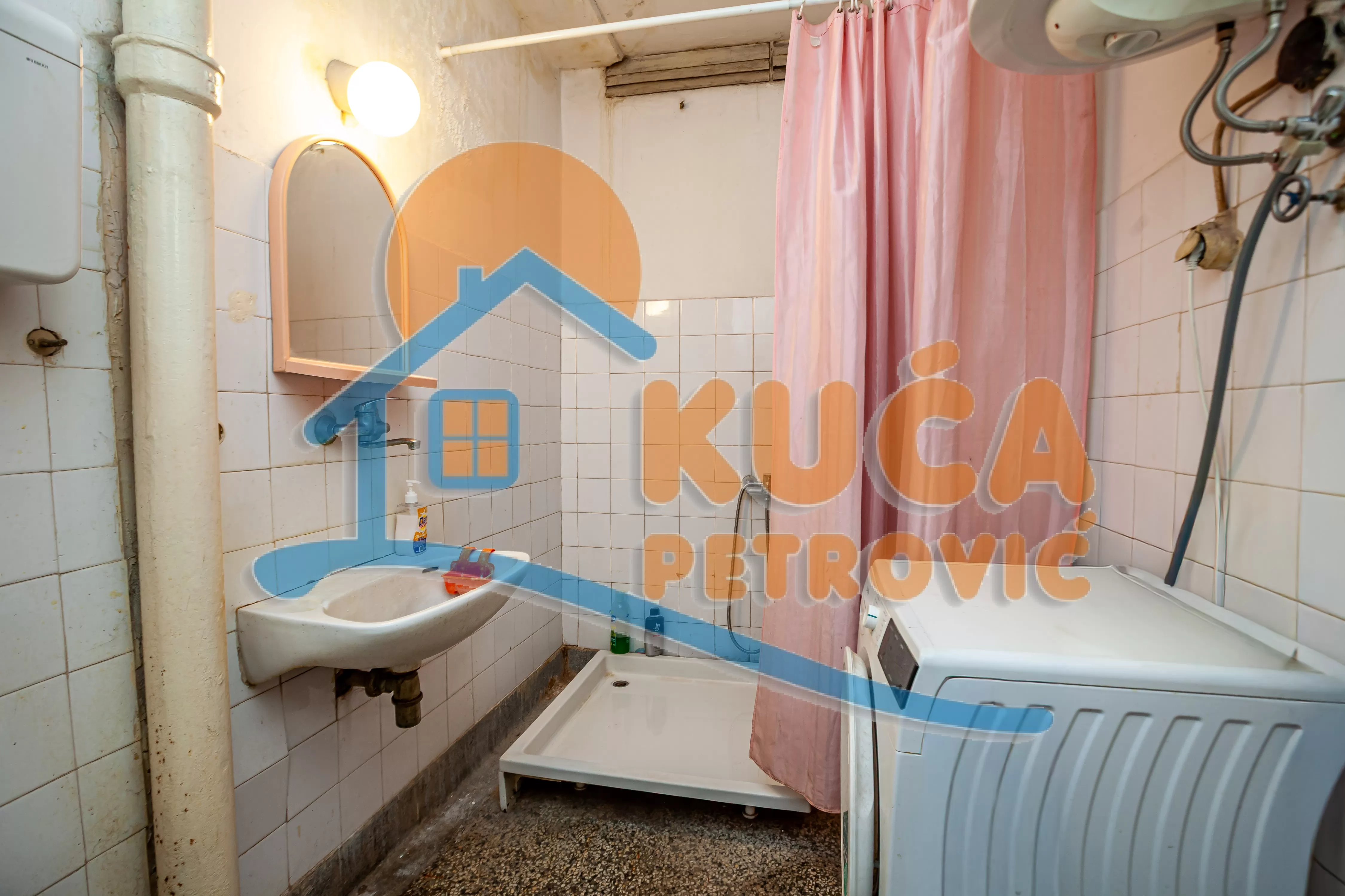 Dvosoban stan, 61 m2, Centar, Nikole Pašića ID: p-016785 9