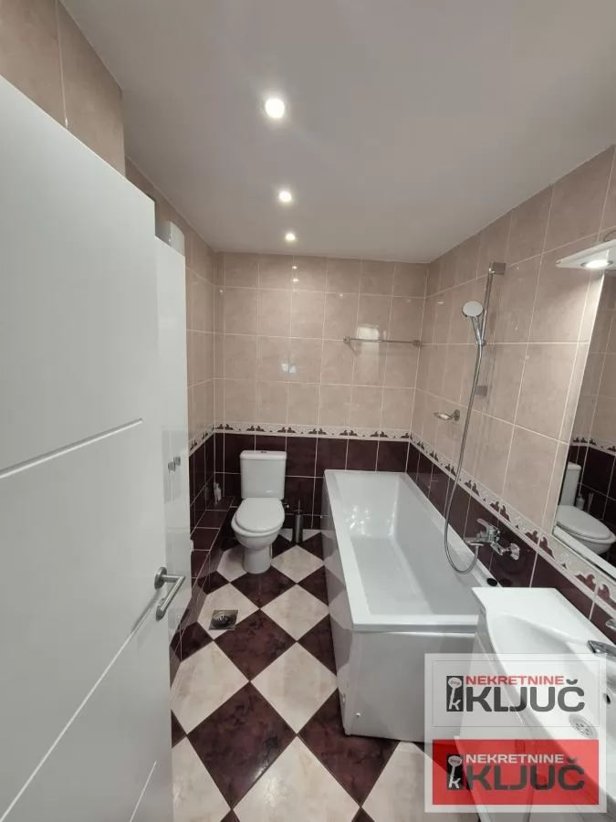 LIMAN 2, 103m2, Četvoroiposoban kod Promenade 11