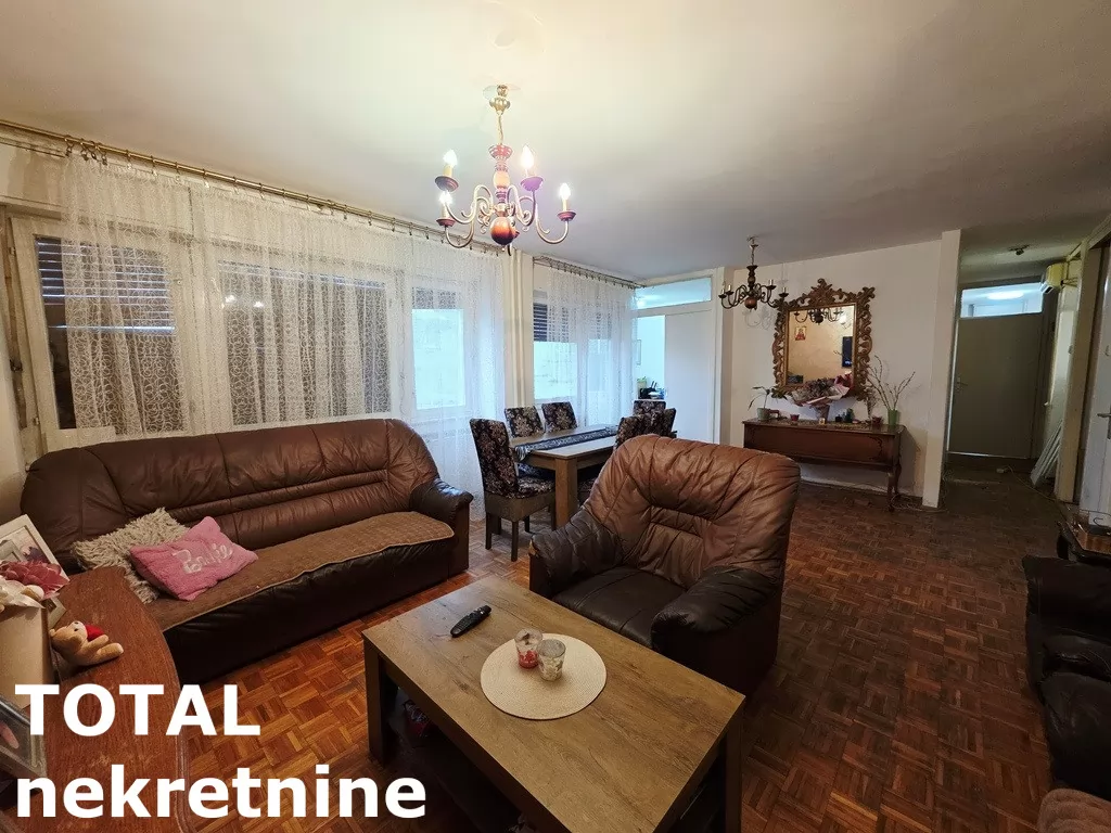 Stan,NOVI SAD,BULEVAR,kv: 84.00, € 220000, ID: 1102703 1
