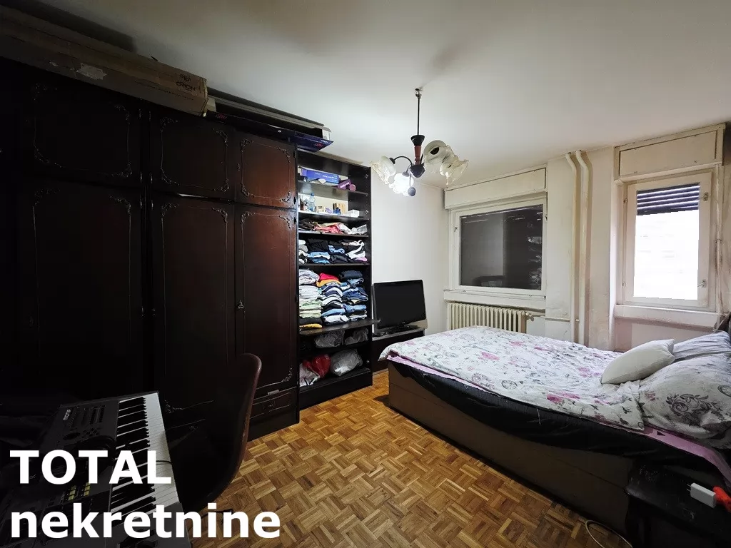Stan,NOVI SAD,BULEVAR,kv: 84.00, € 220000, ID: 1102703 12