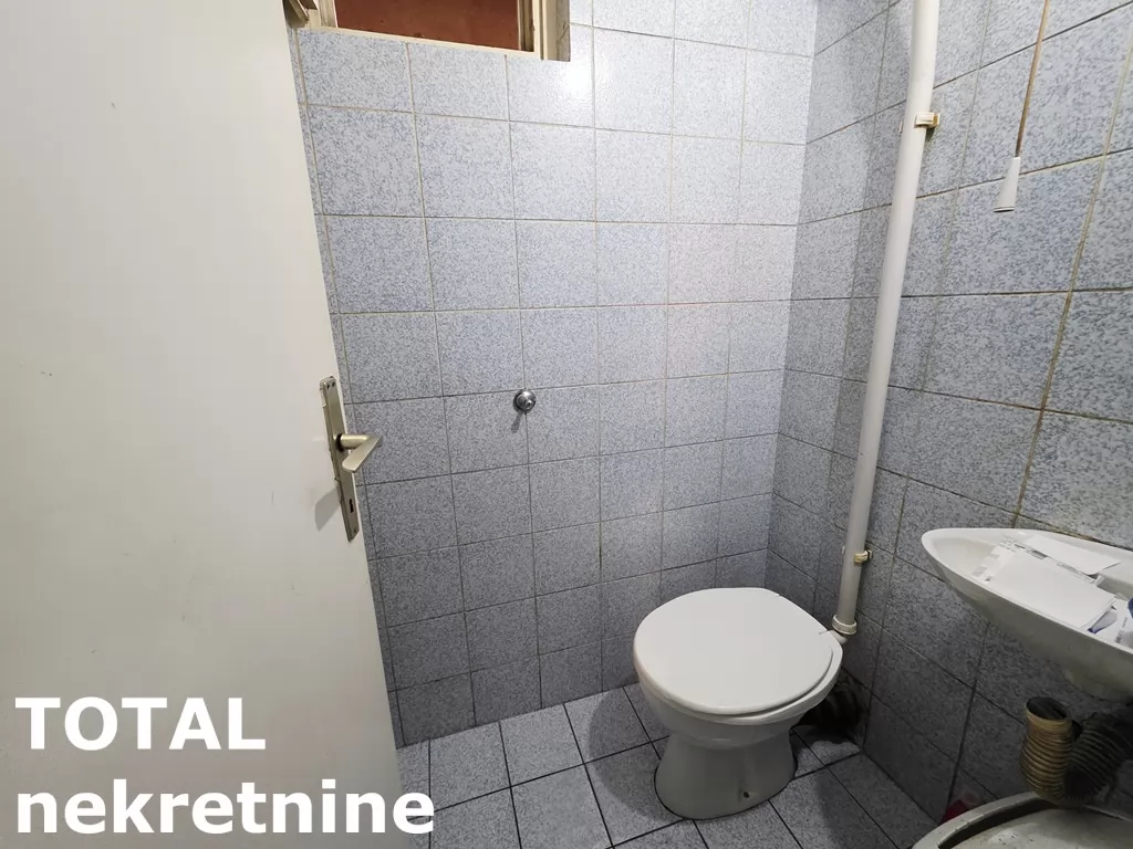 Stan,NOVI SAD,BULEVAR,kv: 84.00, € 220000, ID: 1102703 14