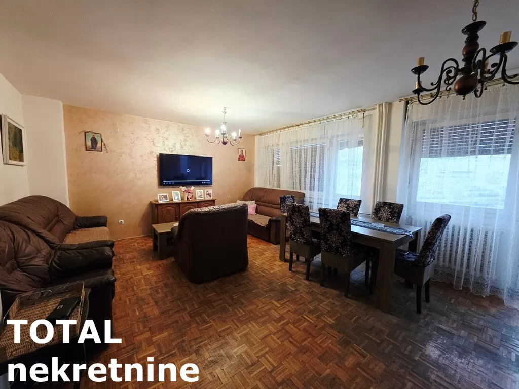Stan,NOVI SAD,BULEVAR,kv: 84.00, € 220000, ID: 1102703 2