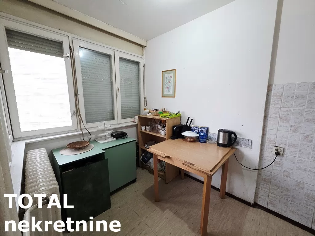 Stan,NOVI SAD,BULEVAR,kv: 84.00, € 220000, ID: 1102703 5