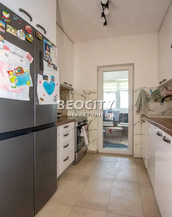 četvorosoban stan, 75 m2, Gaj, Cara Lazara ID: 133308 8