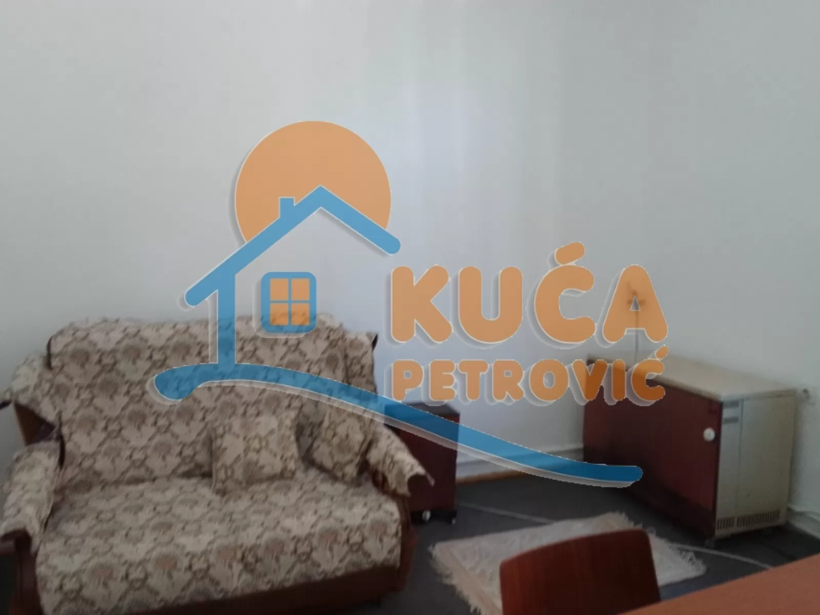 četvorosobna kuća, 100 m2, Centar, Skopljanska ID: i-016738 1