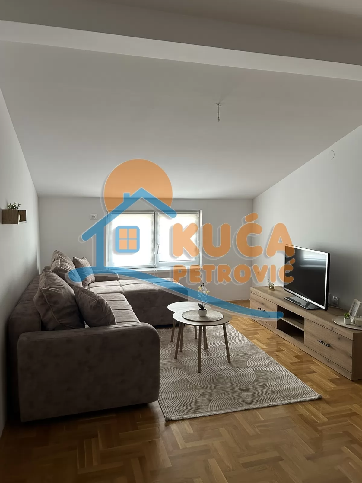 Dvosoban stan, 54 m2, Centar, Generala Milojka Lešjanina ID: i-016735 1