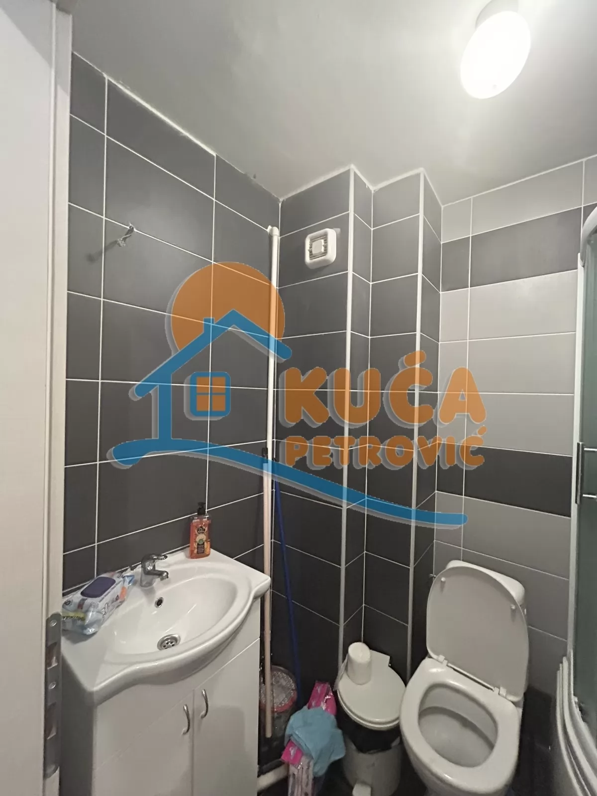 Dvosoban stan, 54 m2, Centar, Generala Milojka Lešjanina ID: i-016735 12