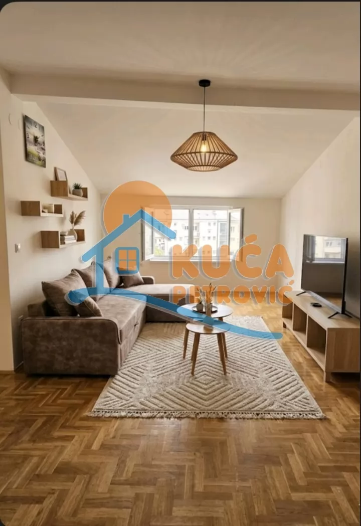 Dvosoban stan, 54 m2, Centar, Generala Milojka Lešjanina ID: i-016735 14