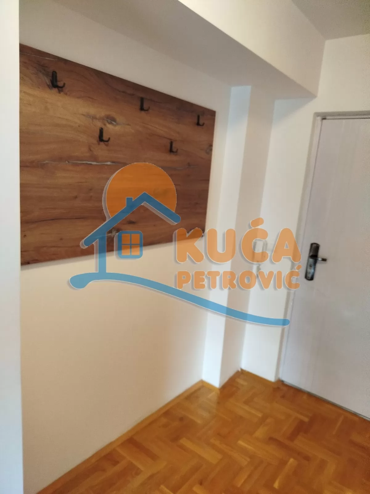Dvosoban stan, 54 m2, Centar, Generala Milojka Lešjanina ID: i-016735 18