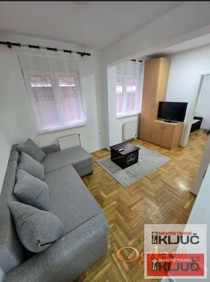 GRBAVICA, Novi Sad, 1.5-soban stan-ODMAH USELJJIVO 1
