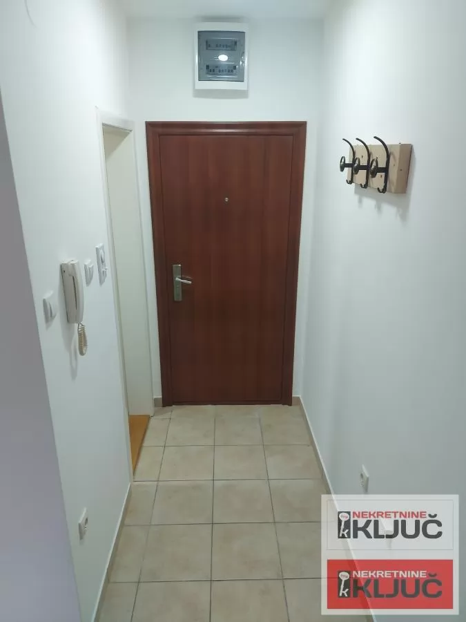 GRBAVICA, Novi Sad, 1.5-soban stan-ODMAH USELJJIVO 10