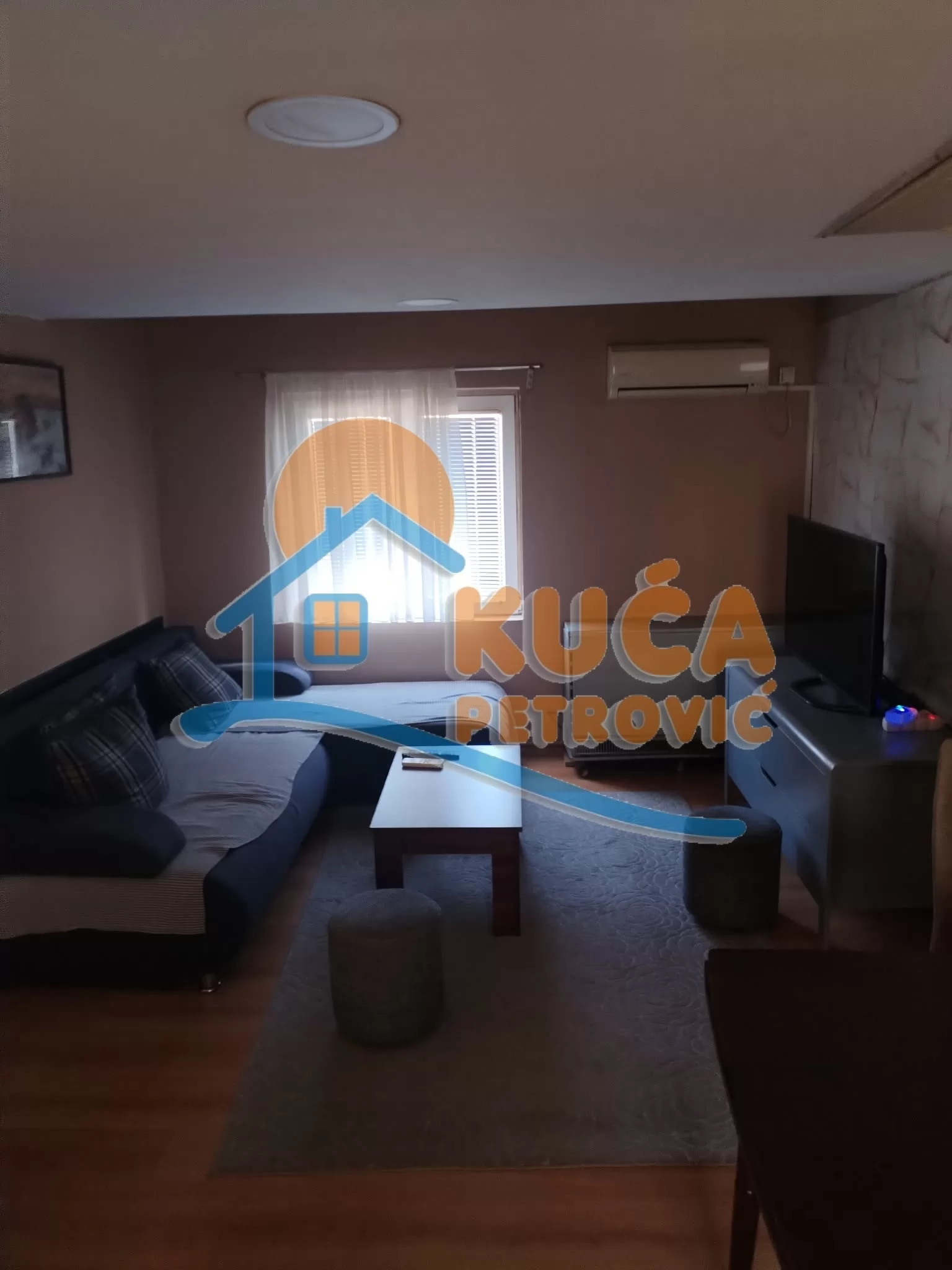 Jednosoban stan, 30 m2, Dom zdravlja, Vojvode Tankosića ID: i-016734 1