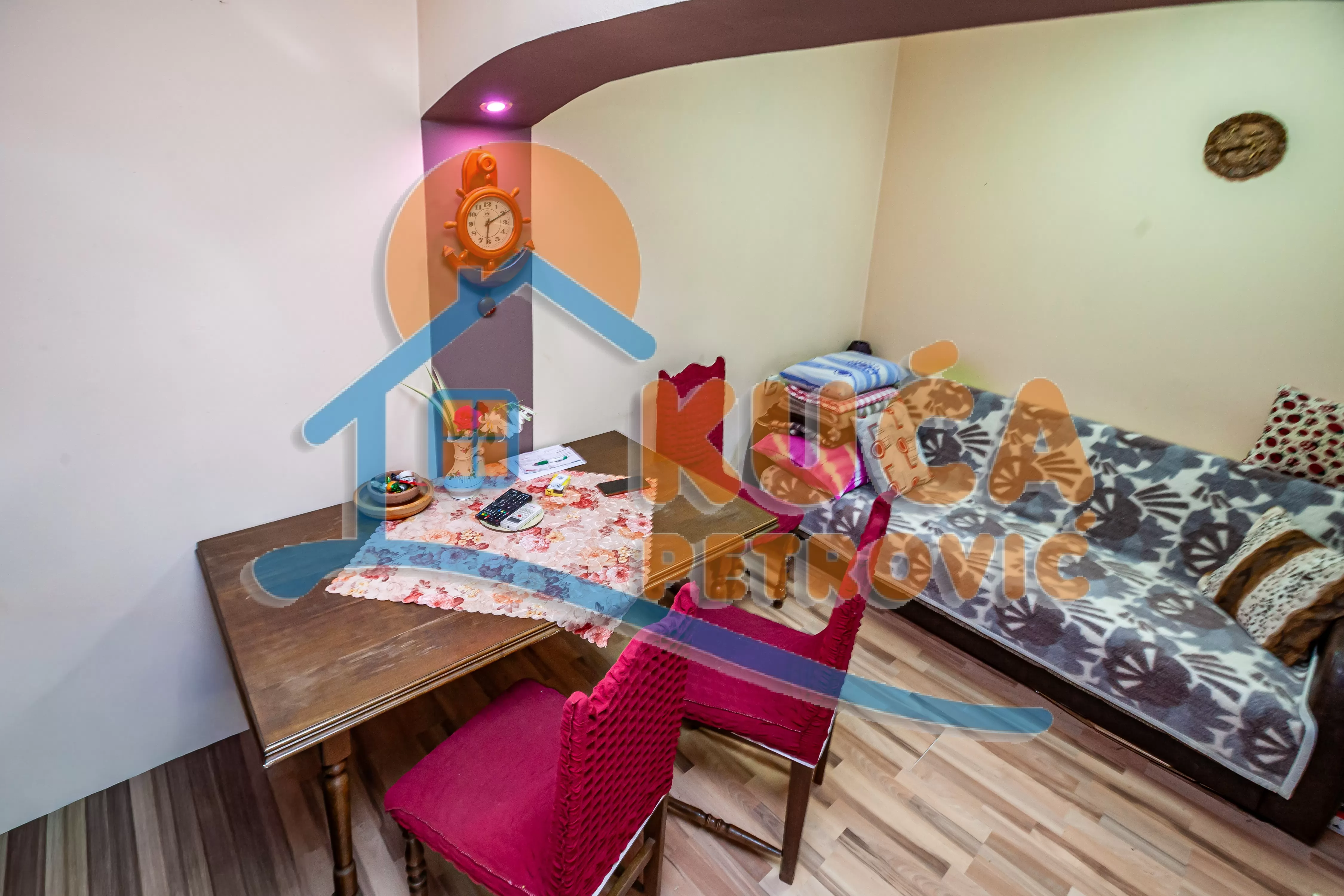 Jednosoban stan, 30 m2, Medicinski fakultet, Sremska ID: p-016722 2