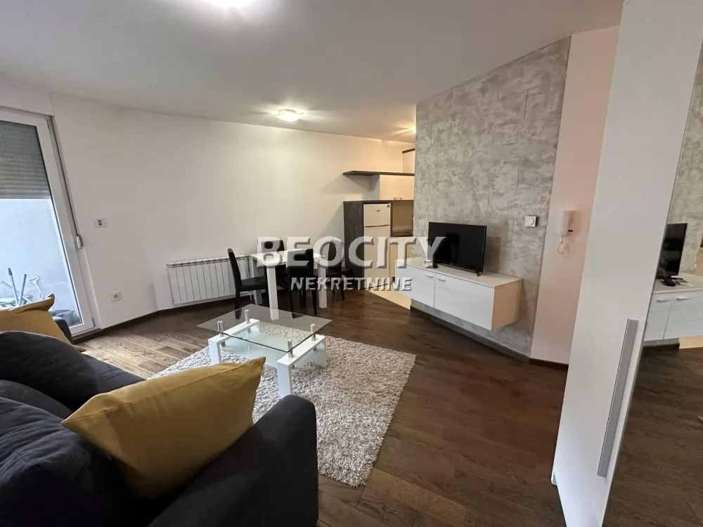 Jednosoban stan, 32 m2, Bulevar Evrope, Bulevar Evrope ID: 133226 2