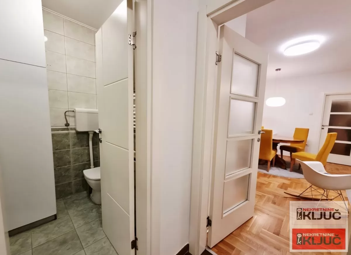 KOD SAJMA, 63m2, Trosoban, Namešten 9