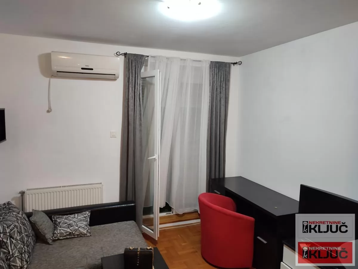 Garsonjera na Grbavici, 29 m², Novi Sad 2