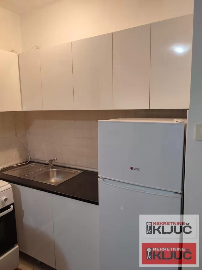 Garsonjera na Grbavici, 29 m², Novi Sad 4