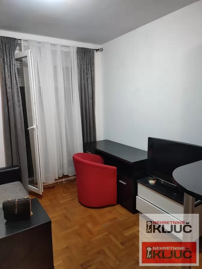 Garsonjera na Grbavici, 29 m², Novi Sad 9