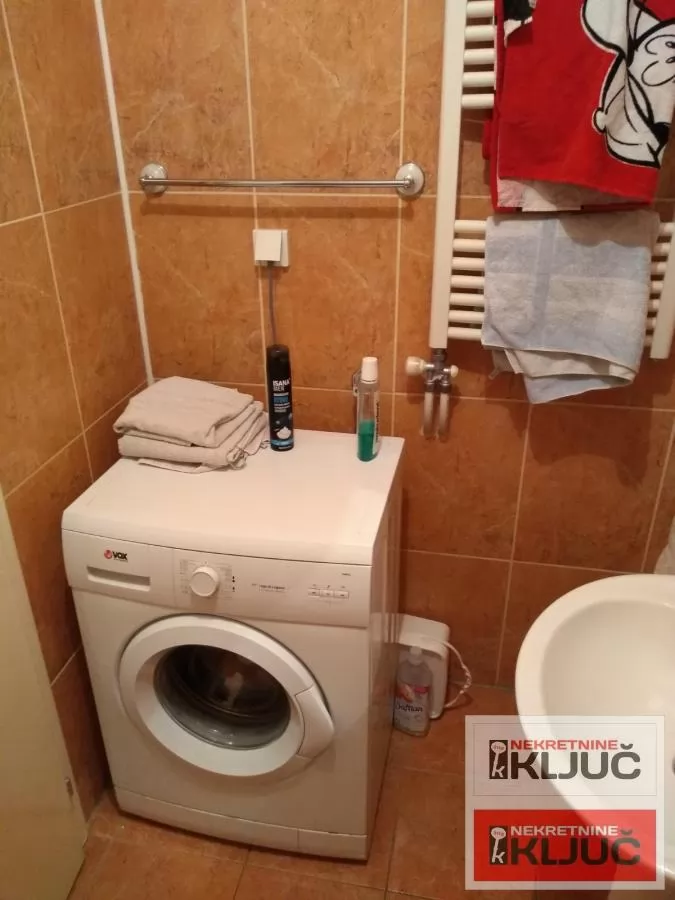 Garsonjera 26 m², Nova Detelinara, Novi Sad, 5. sprat 6