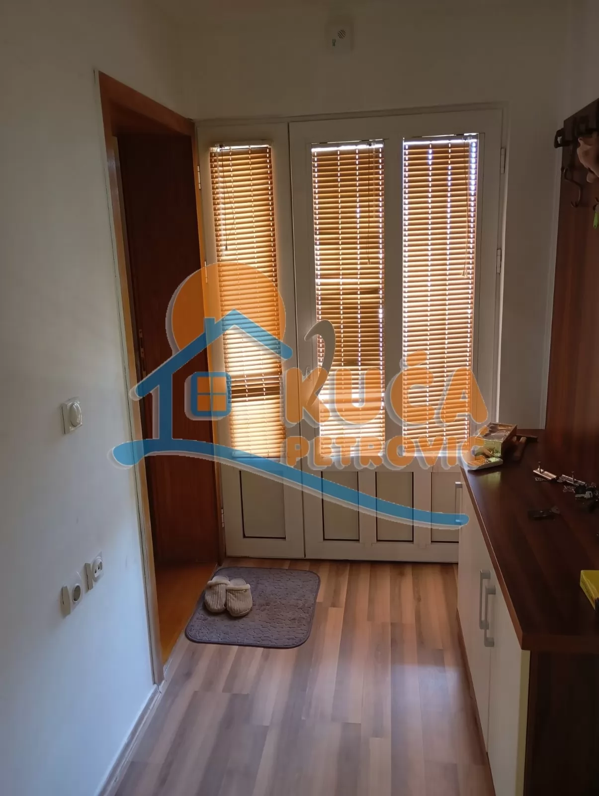 Dvosoban stan, 80 m2, Crveni krst, Obrena Nikolića ID: i-016792 10