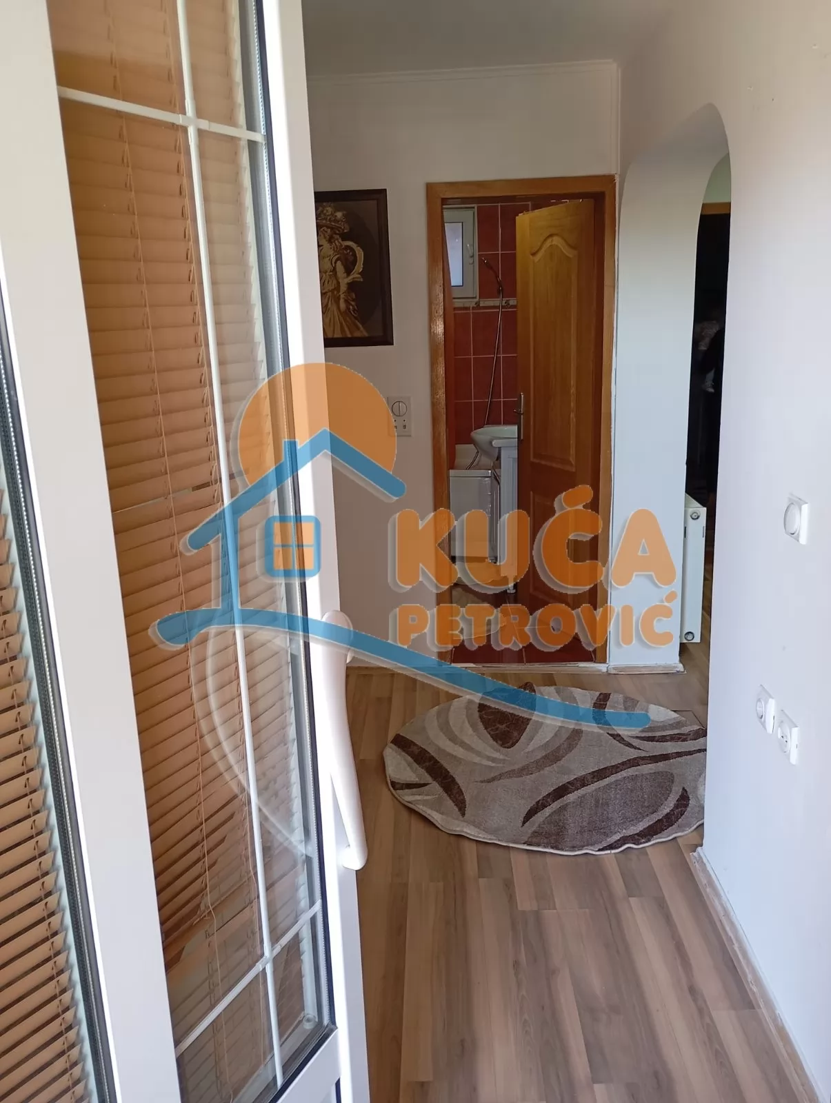 Dvosoban stan, 80 m2, Crveni krst, Obrena Nikolića ID: i-016792 11