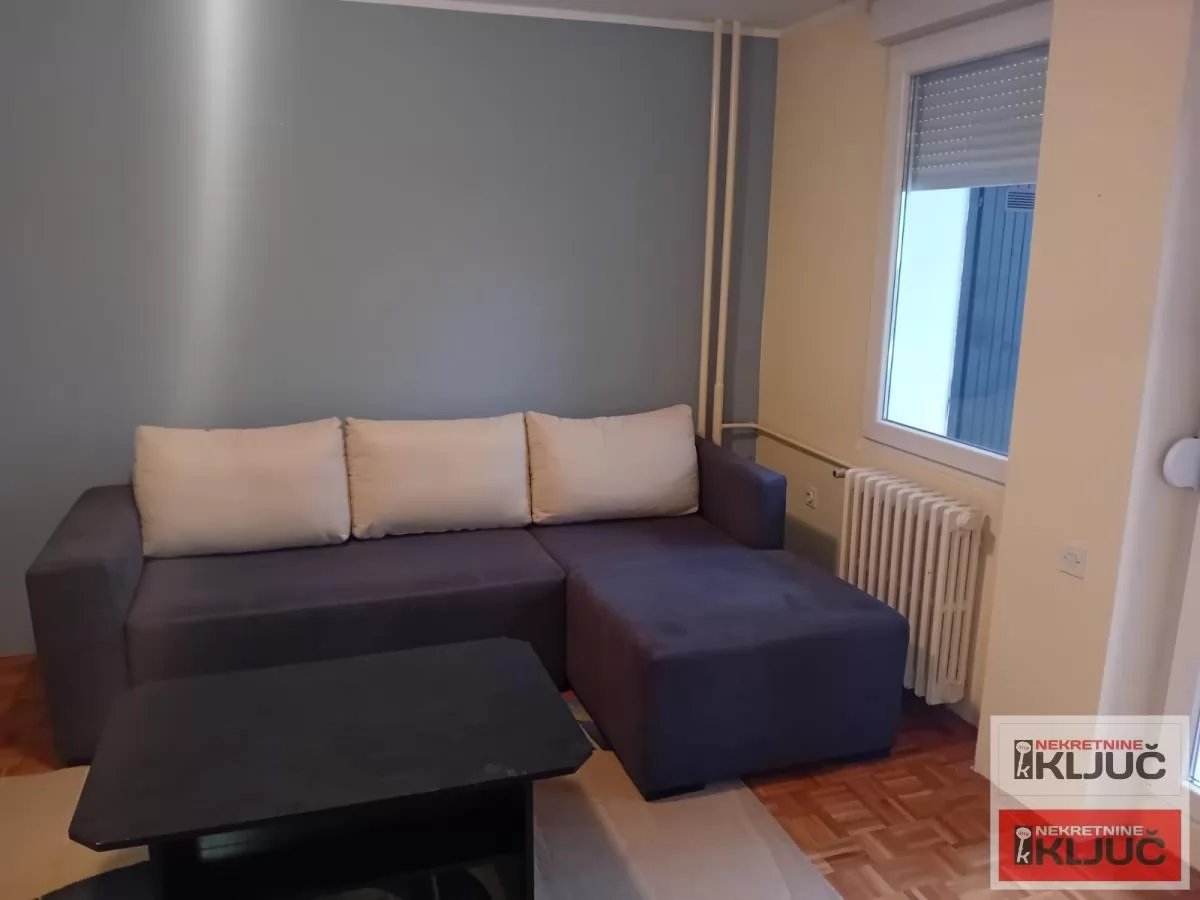 Dvosoban stan 42 m², Sajmište, Novi Sad, 2. sprat 1