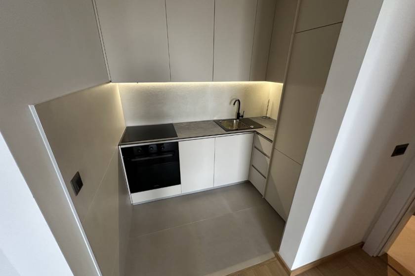 Izdaje se 1 5 stan u kompleksu Novi Dorćol  56m2 2