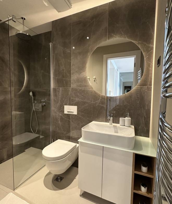 Izdaje se 1 5 stan u kompleksu Novi Dorćol  56m2 3
