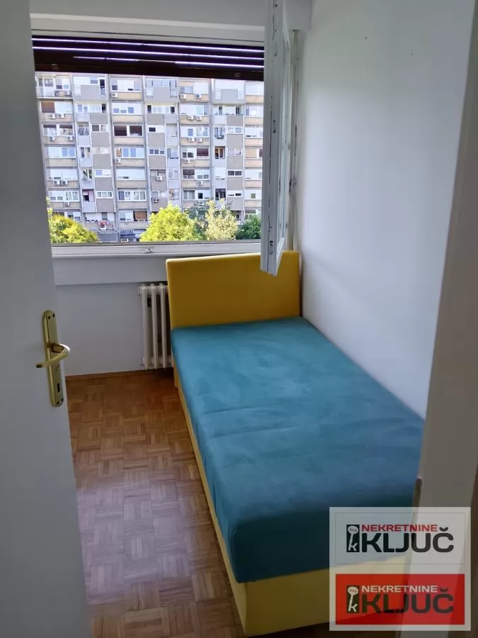 Trosoban stan 64 m², Liman 3, Novi Sad, 5. sprat 5