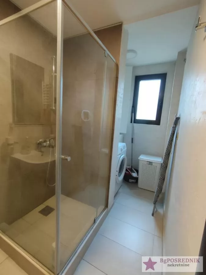 Palilula, Višnjička banja, Višnjičeki venac, 46m2 12