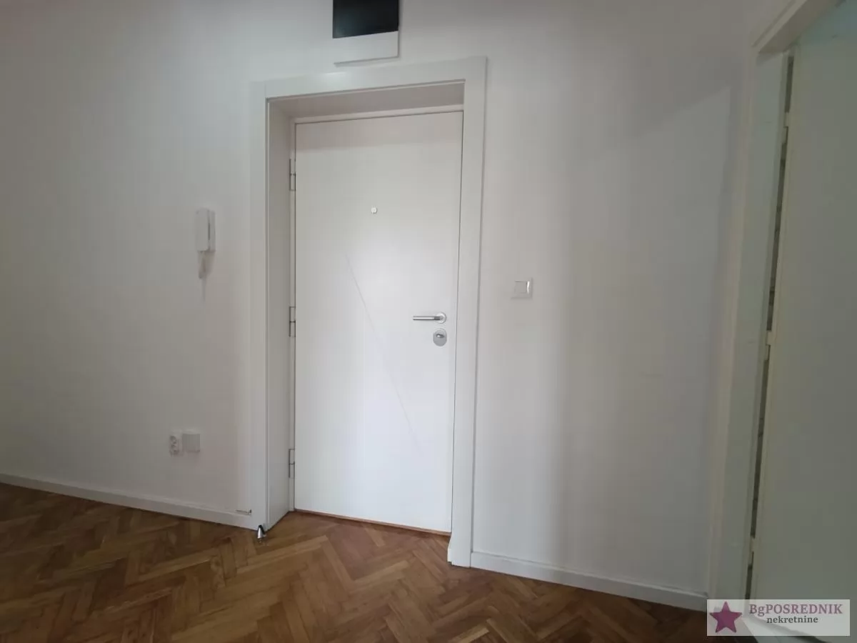 Savski venac, Sarajevska, Vojvode Milenka, 44m2+terasa 7