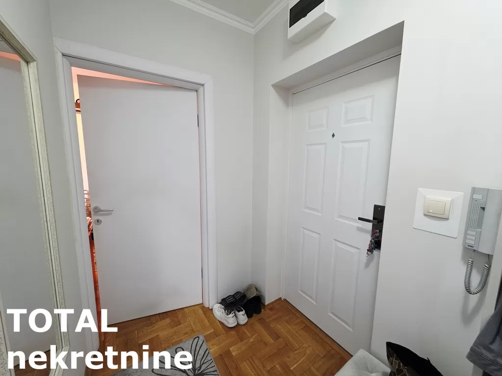 Stan,NOVI SAD,CENTAR,kv: 44.00, € 135000, ID: 1102782 11
