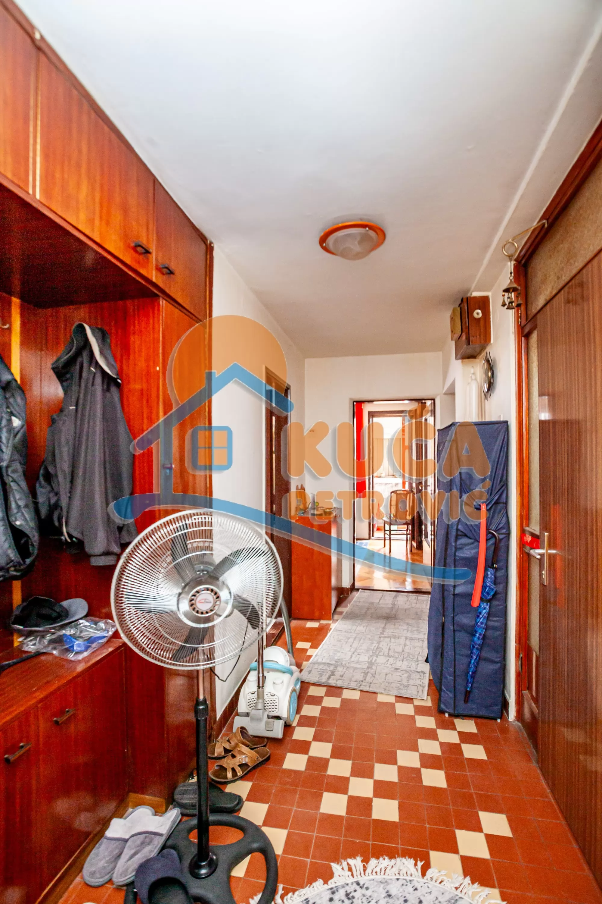 Trosoban stan, 71 m2, Dom zdravlja, Zelengorska ID: p-016790 11