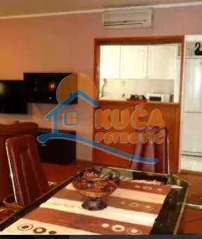Trosoban stan, 98 m2, Centar, 7. jula ID: i-016769 1
