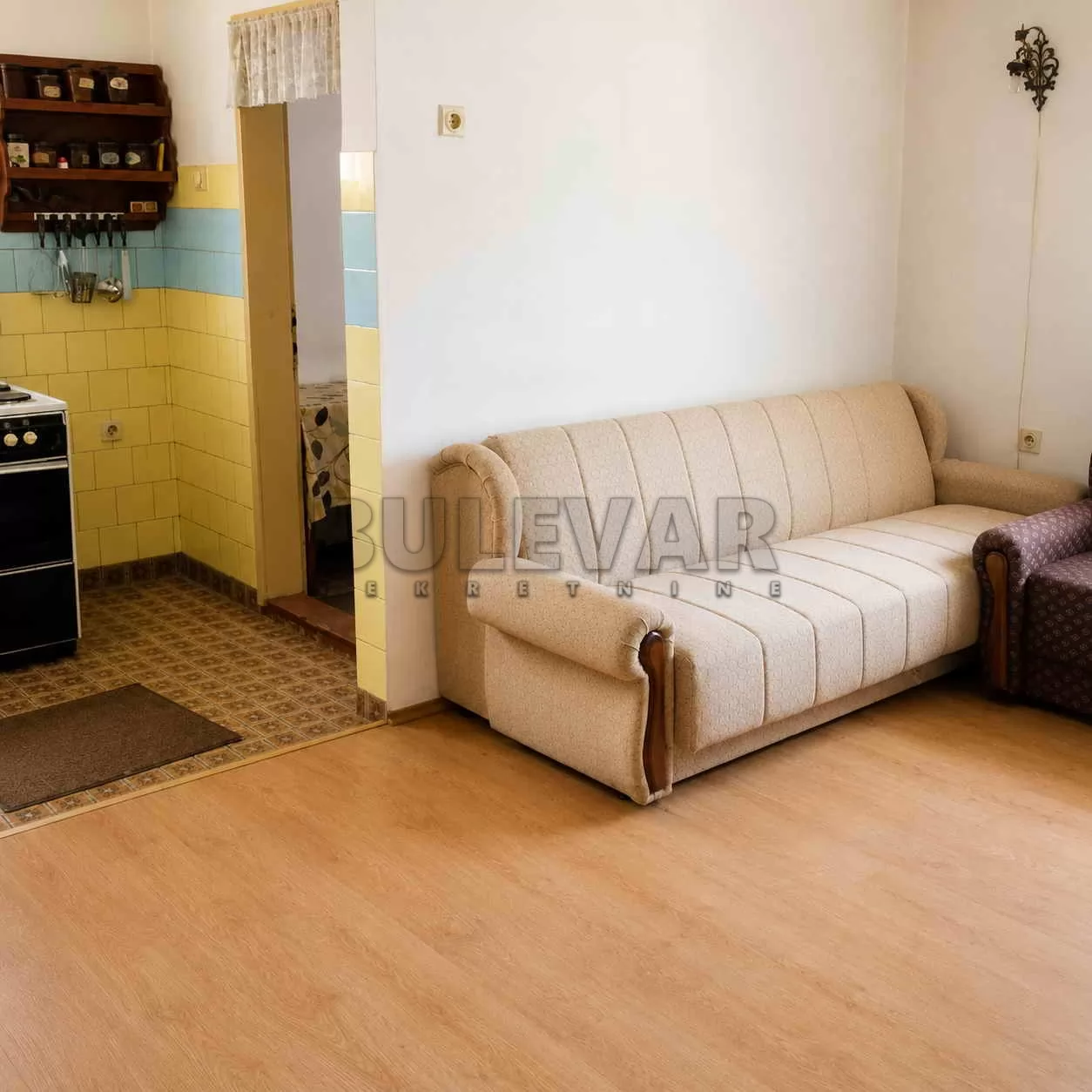 Trosobna kuća, 93 m2, Erdeč, Partizanskih kurira ID: p-016519 2