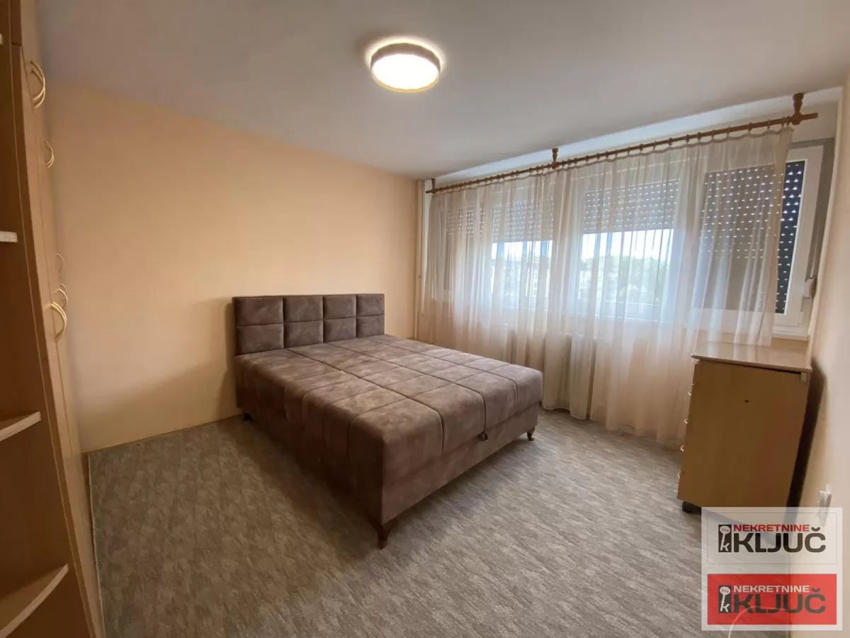 ŽELEZNIČKA STANICA IZDAJE SE DVOSOBAN NAMEŠTEN STAN 14