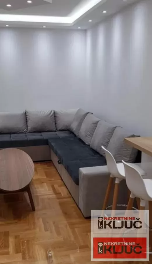 BULEVAR OSLOBOĐENJA IZDAJE SE JEDNOIPOSOBAN NAMEŠTEN STAN 2