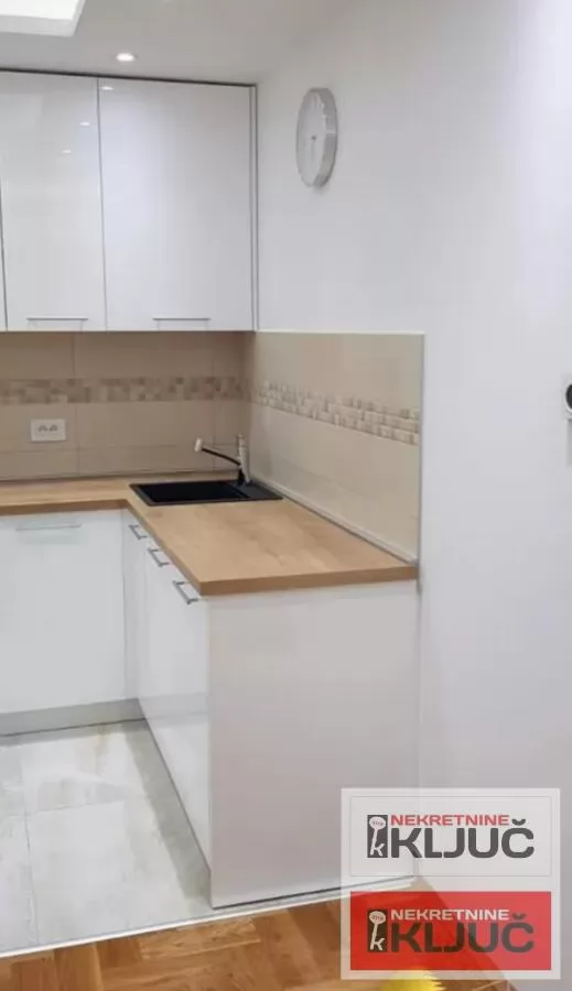 BULEVAR OSLOBOĐENJA IZDAJE SE JEDNOIPOSOBAN NAMEŠTEN STAN 6