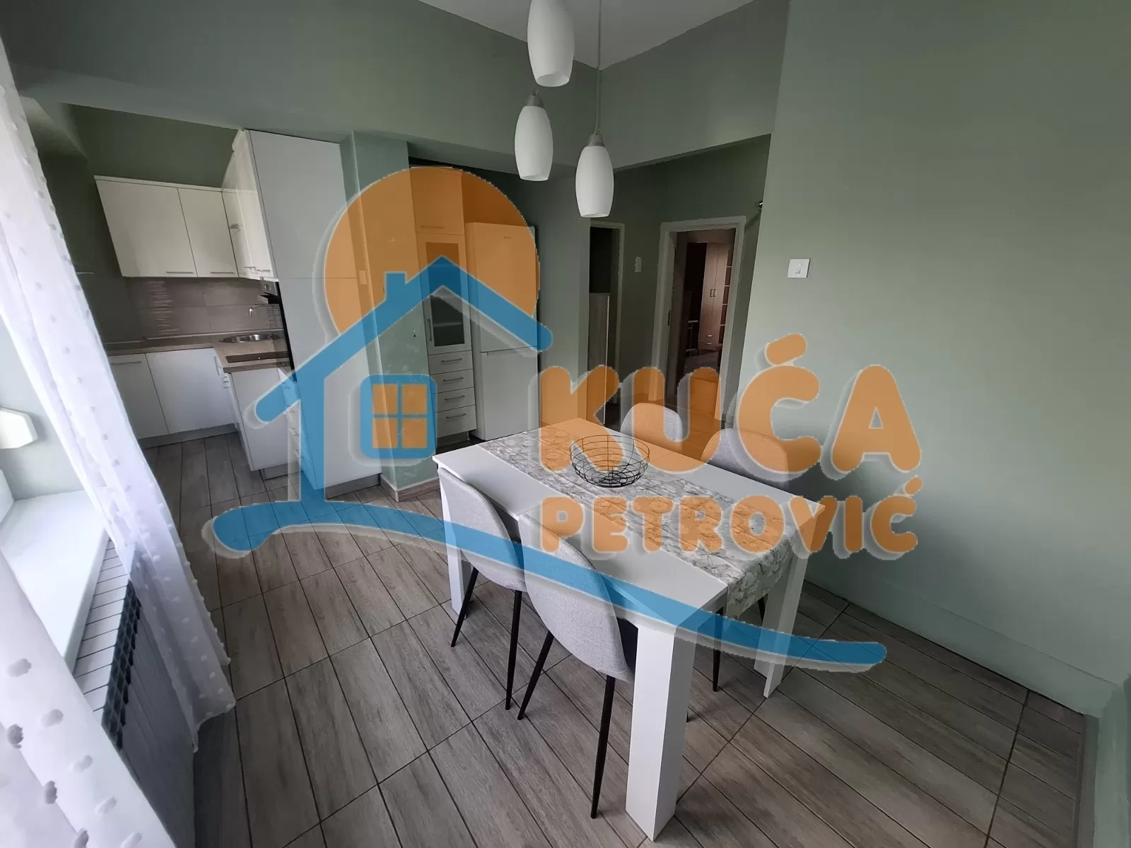 Dvosoban stan, 60 m2, Čair, Cara Dušana ID: i-016800 11
