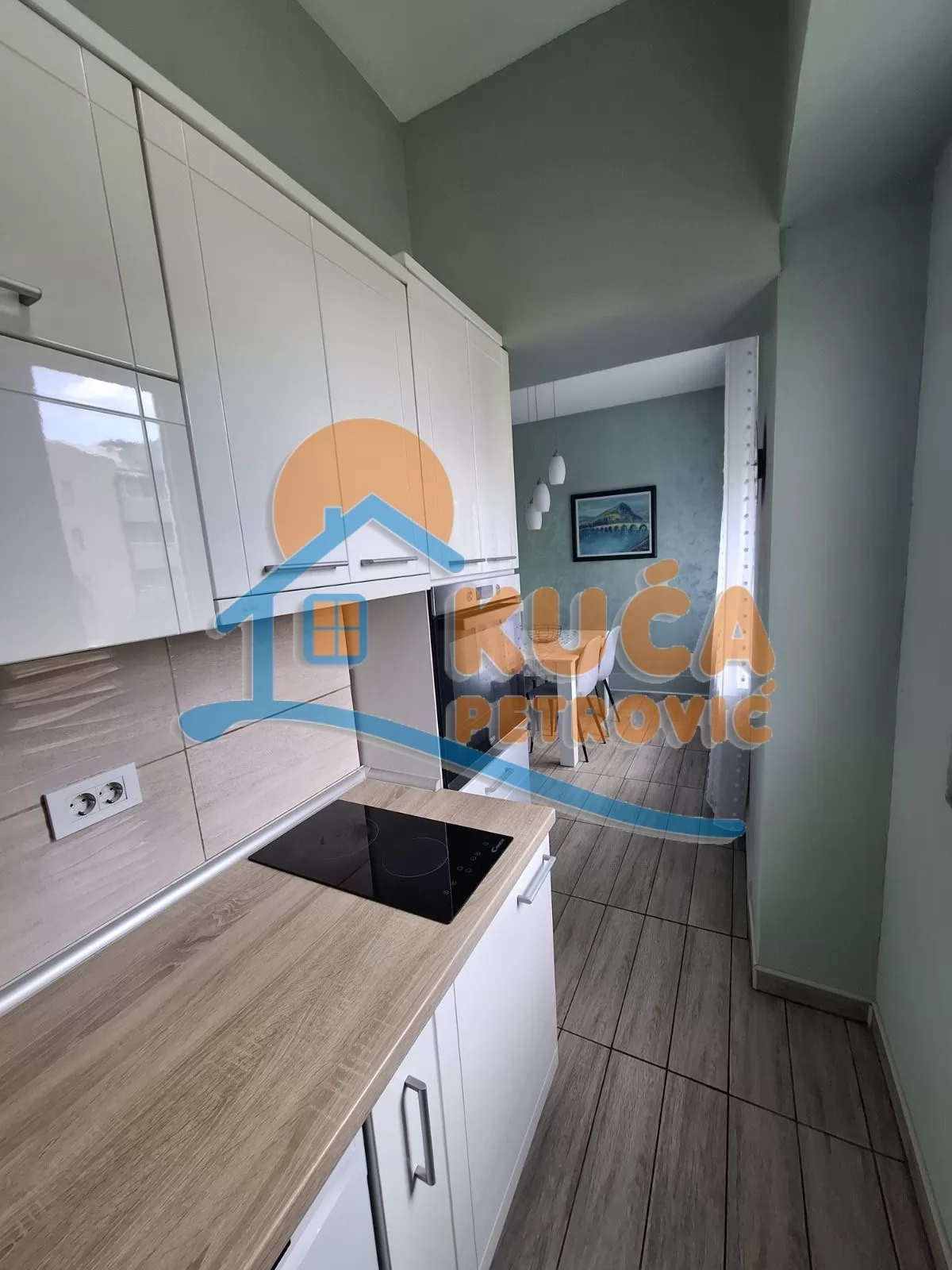 Dvosoban stan, 60 m2, Čair, Cara Dušana ID: i-016800 14
